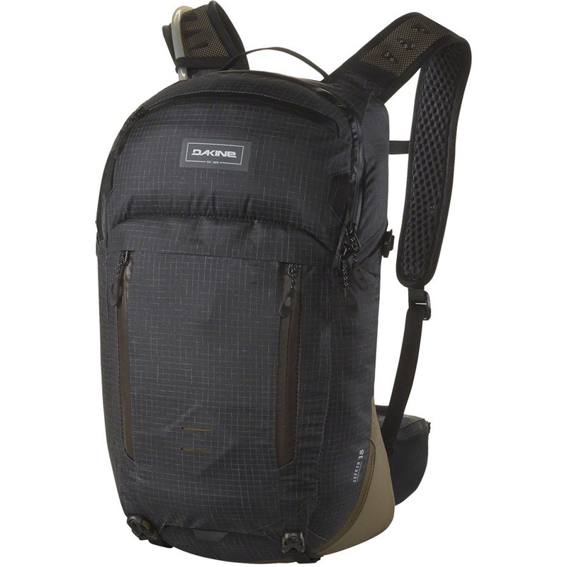 Dakine Seeker Hydration Pack – 18L Blackmoss