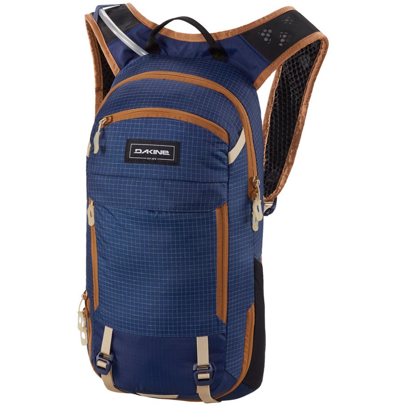 Dakine Syncline Hydration Pack – 12L Naval Academy
